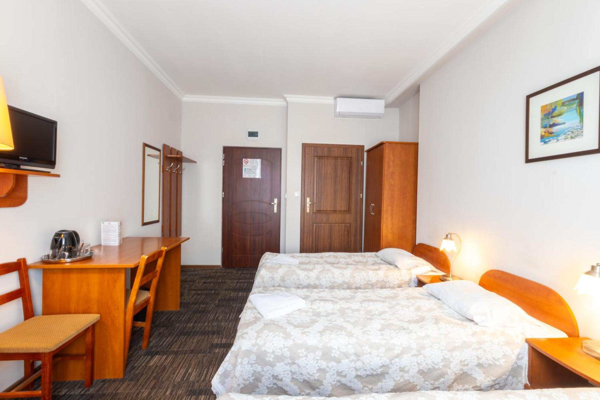 ורשה Noclegi Stadion Bed & Breakfast מראה חיצוני תמונה