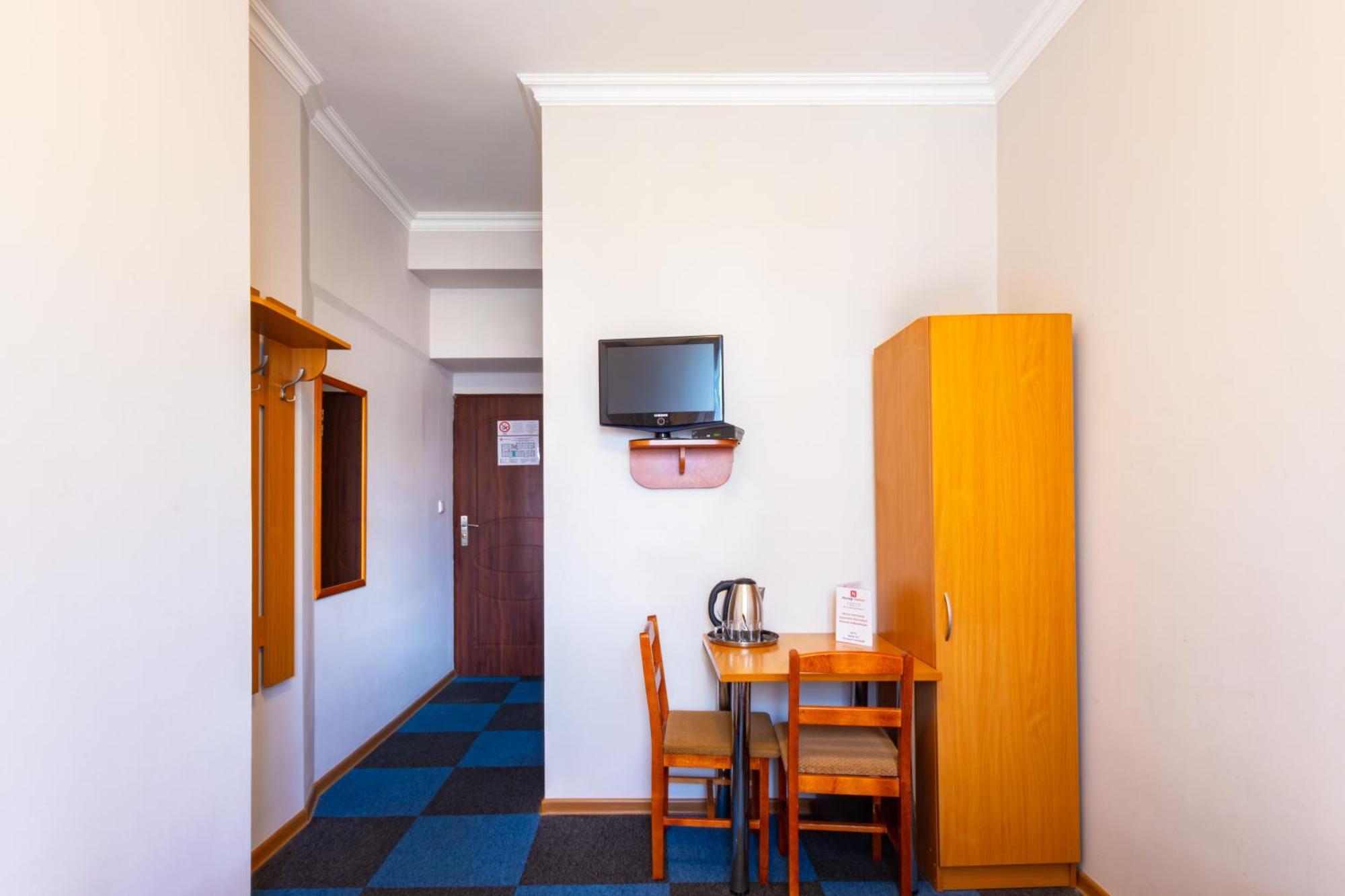 ורשה Noclegi Stadion Bed & Breakfast מראה חיצוני תמונה