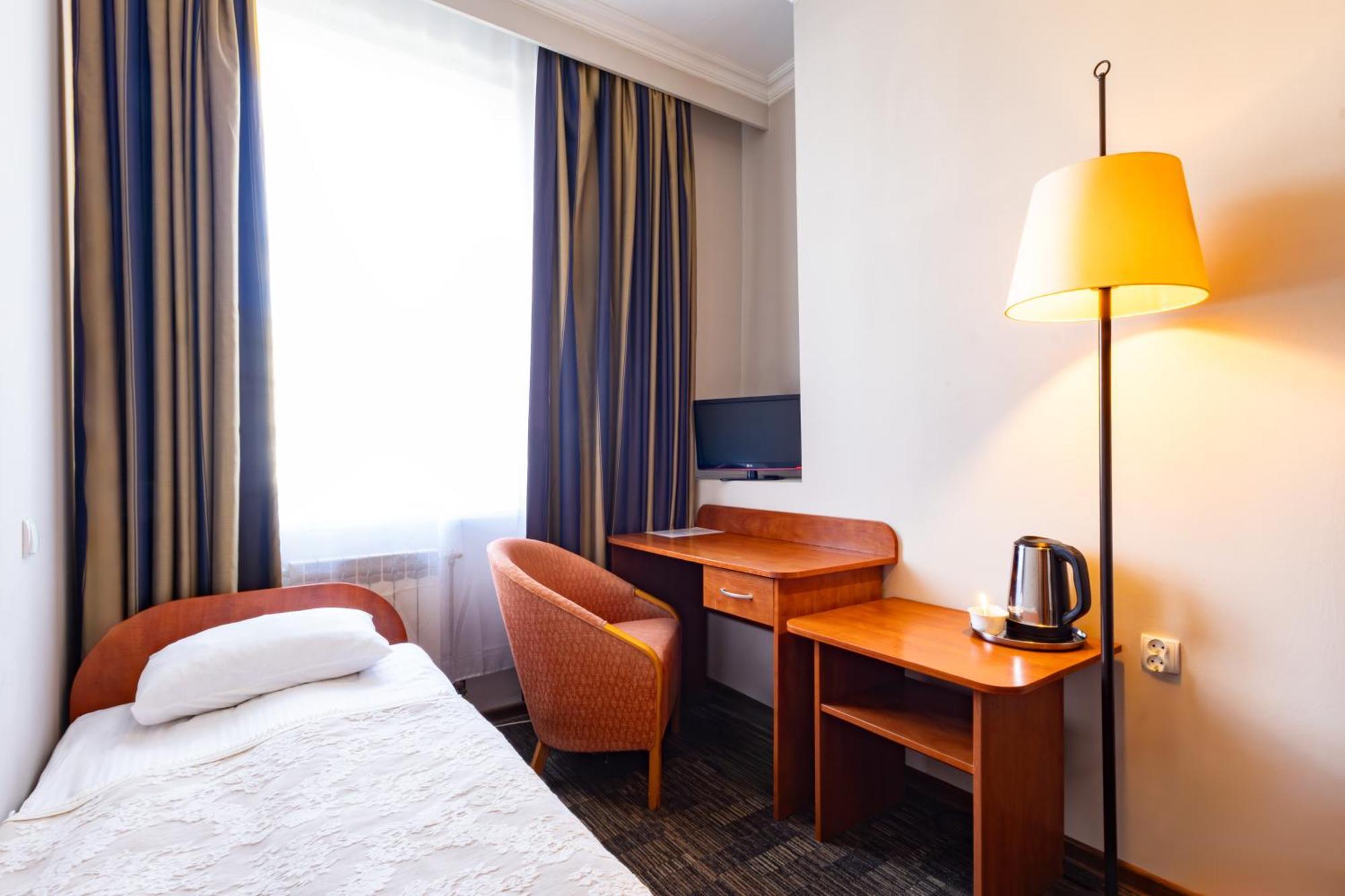 ורשה Noclegi Stadion Bed & Breakfast מראה חיצוני תמונה