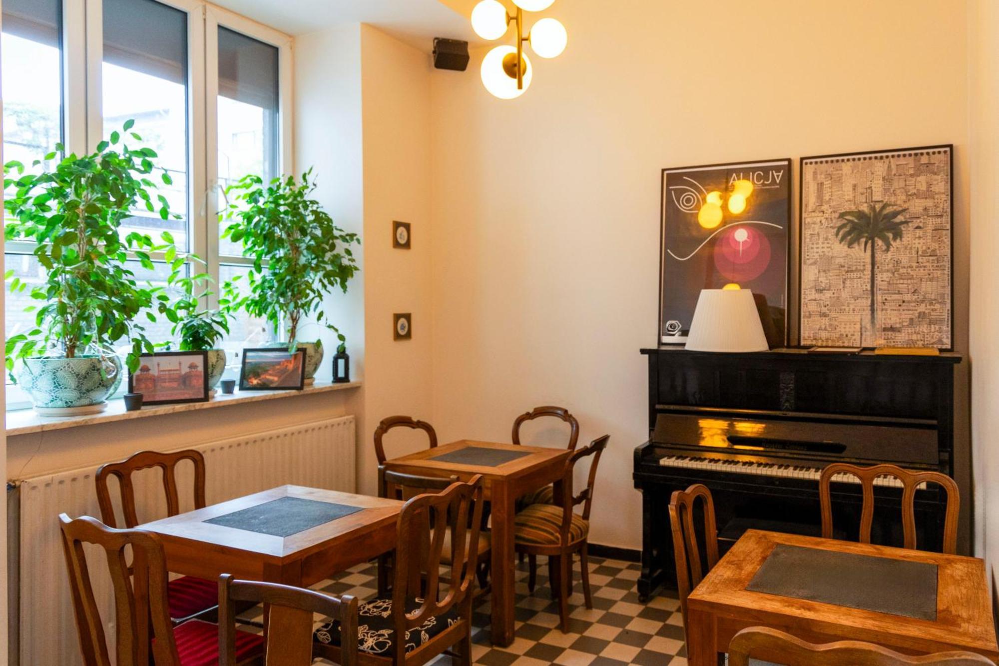 ורשה Noclegi Stadion Bed & Breakfast מראה חיצוני תמונה