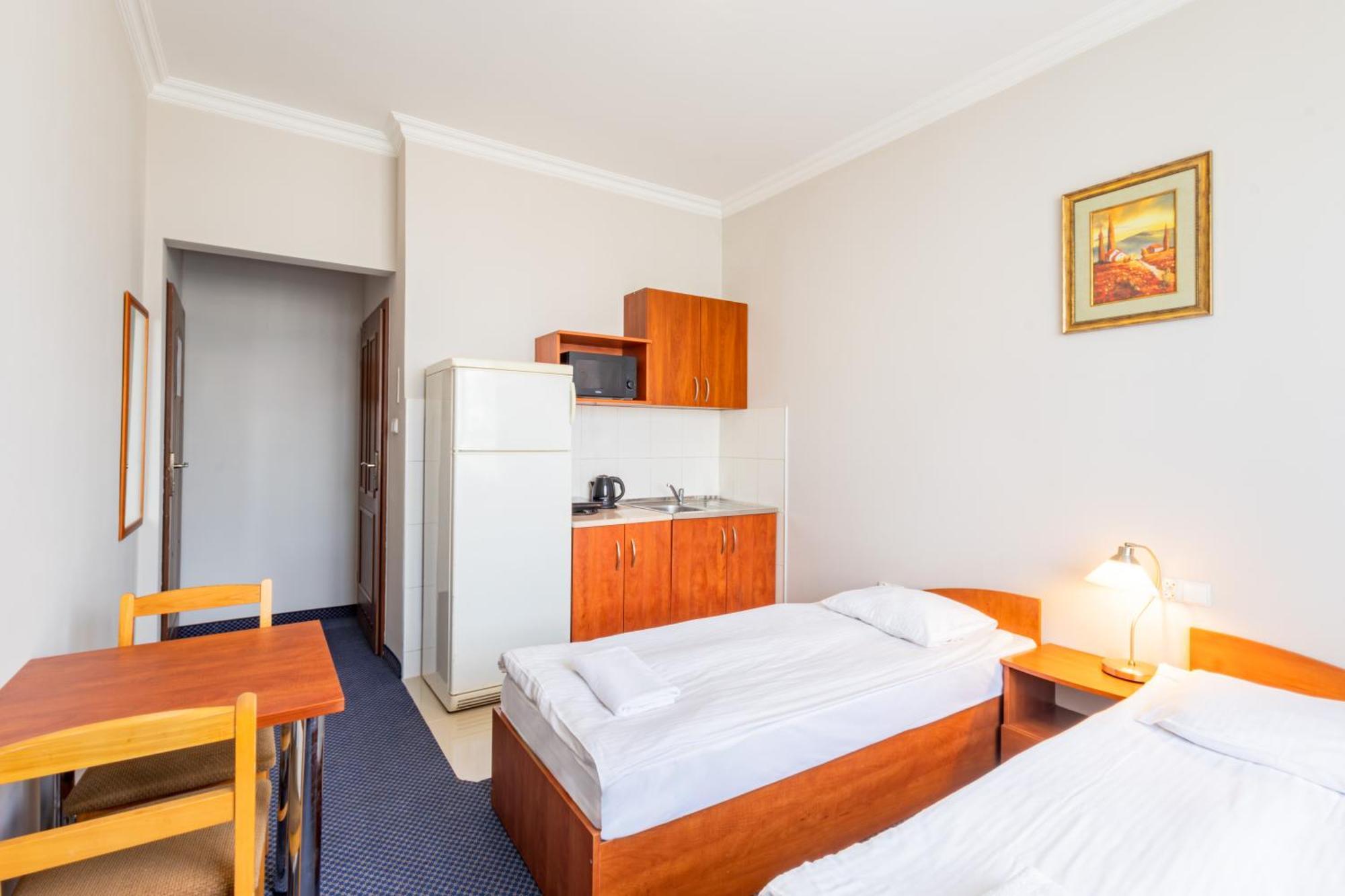 ורשה Noclegi Stadion Bed & Breakfast מראה חיצוני תמונה