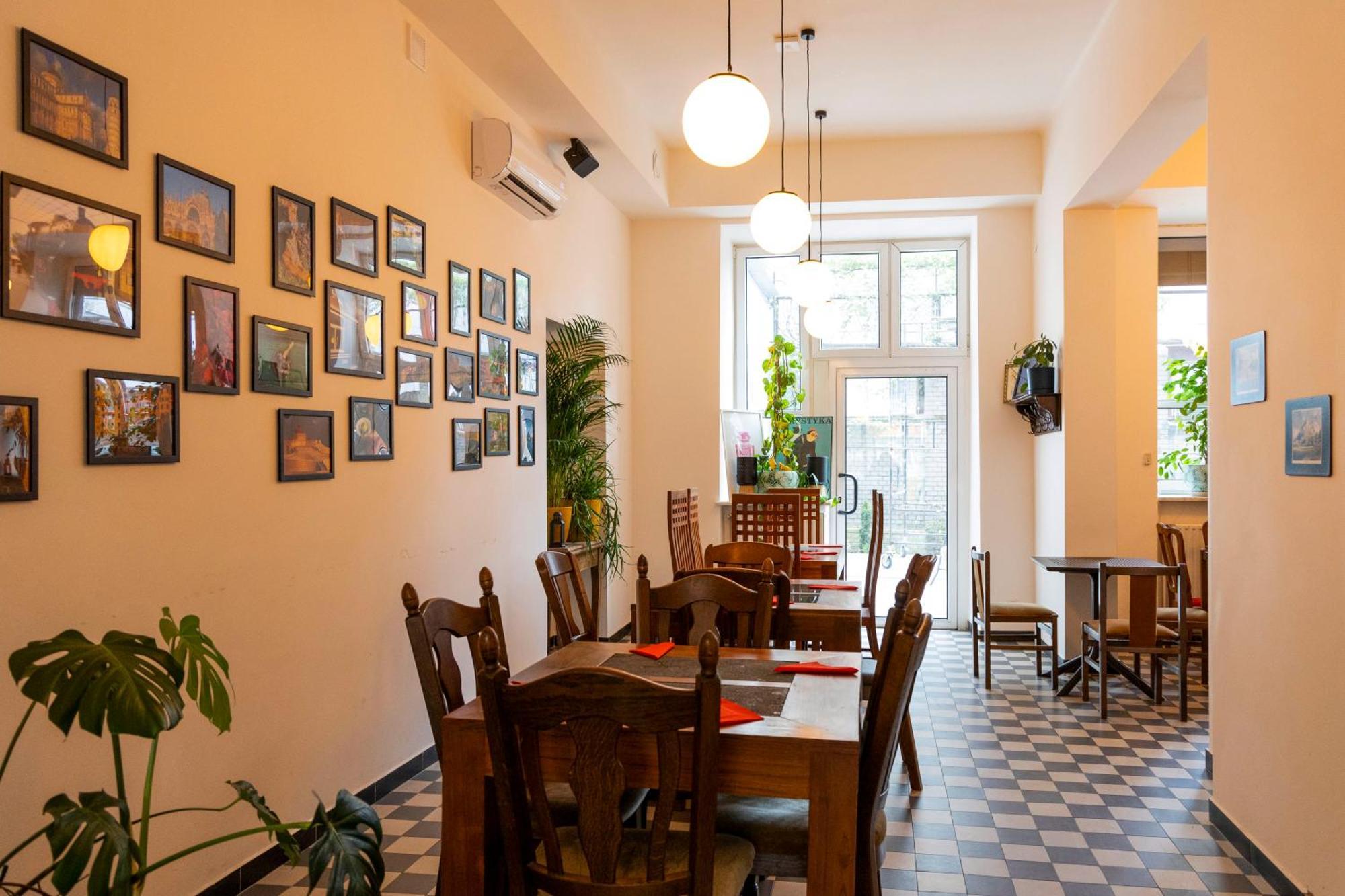 ורשה Noclegi Stadion Bed & Breakfast מראה חיצוני תמונה