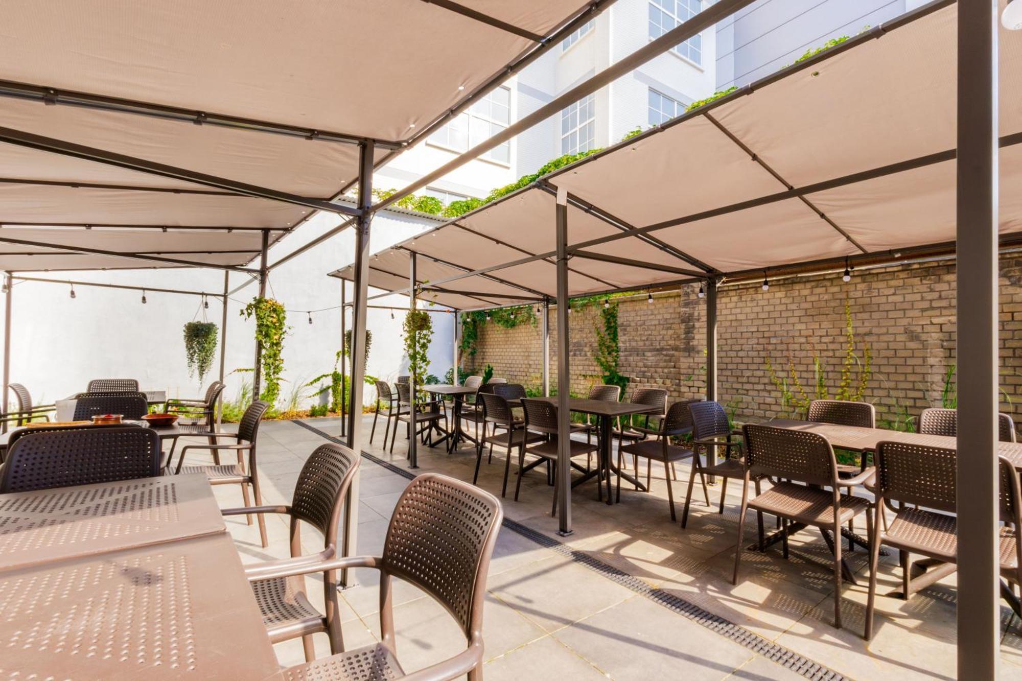 ורשה Noclegi Stadion Bed & Breakfast מראה חיצוני תמונה