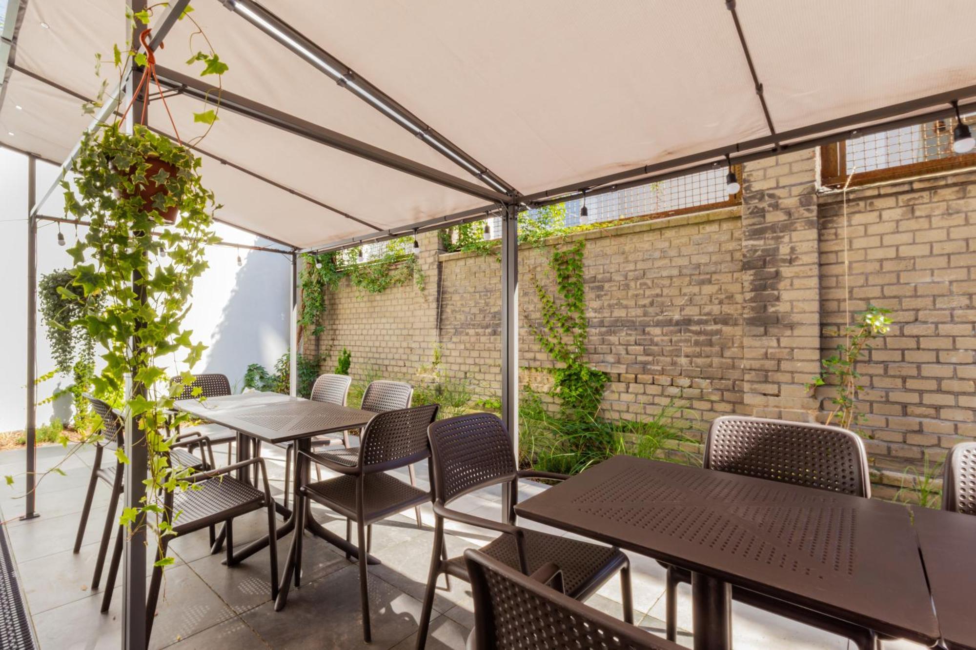 ורשה Noclegi Stadion Bed & Breakfast מראה חיצוני תמונה