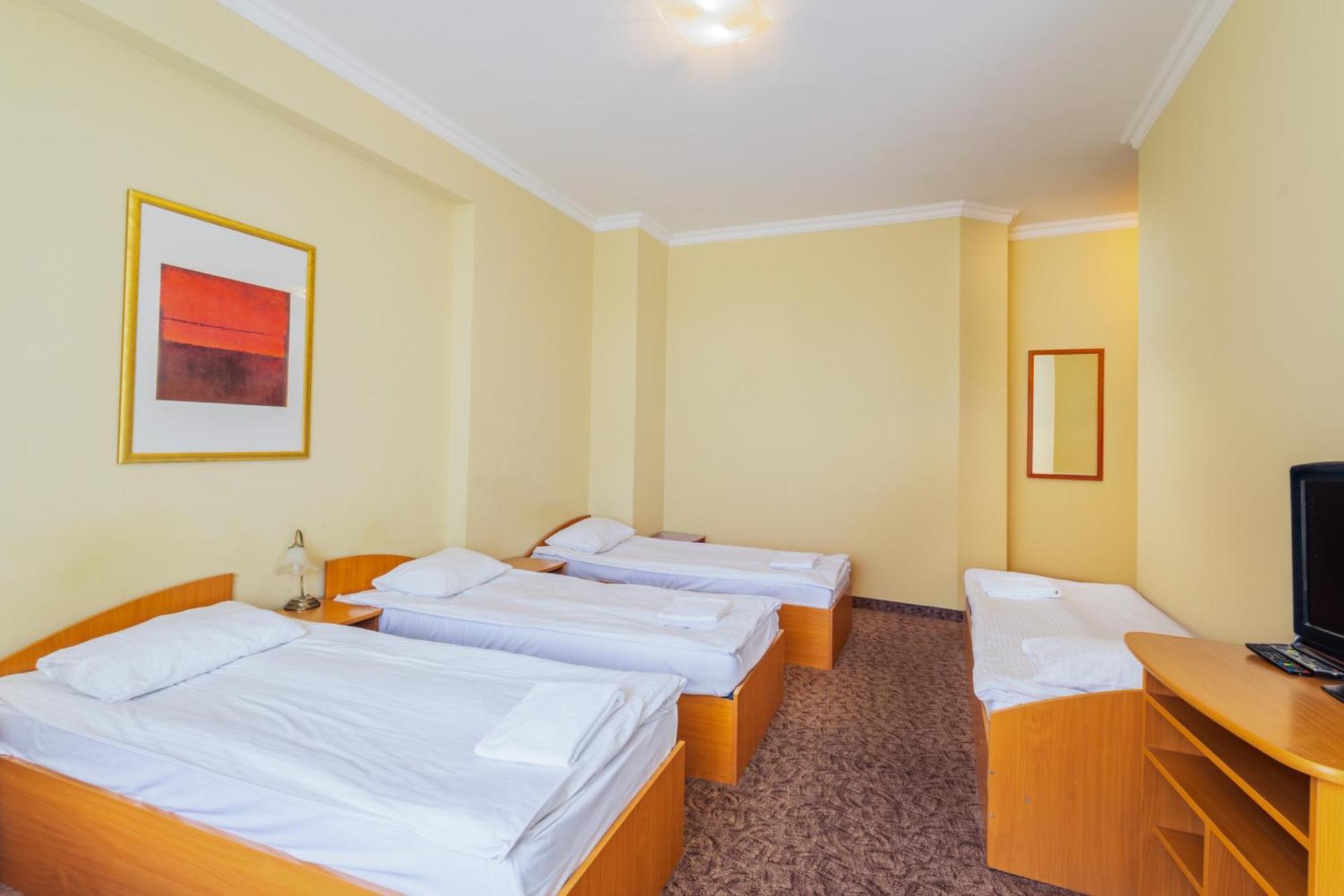 ורשה Noclegi Stadion Bed & Breakfast מראה חיצוני תמונה
