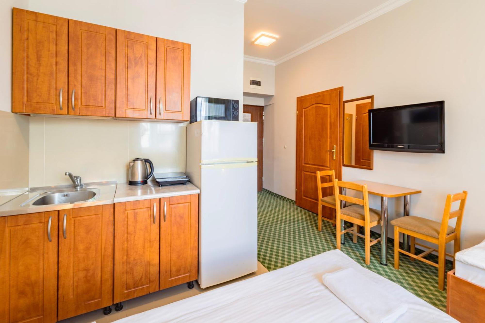 ורשה Noclegi Stadion Bed & Breakfast מראה חיצוני תמונה