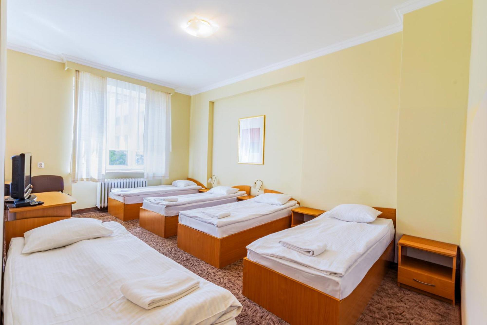 ורשה Noclegi Stadion Bed & Breakfast מראה חיצוני תמונה