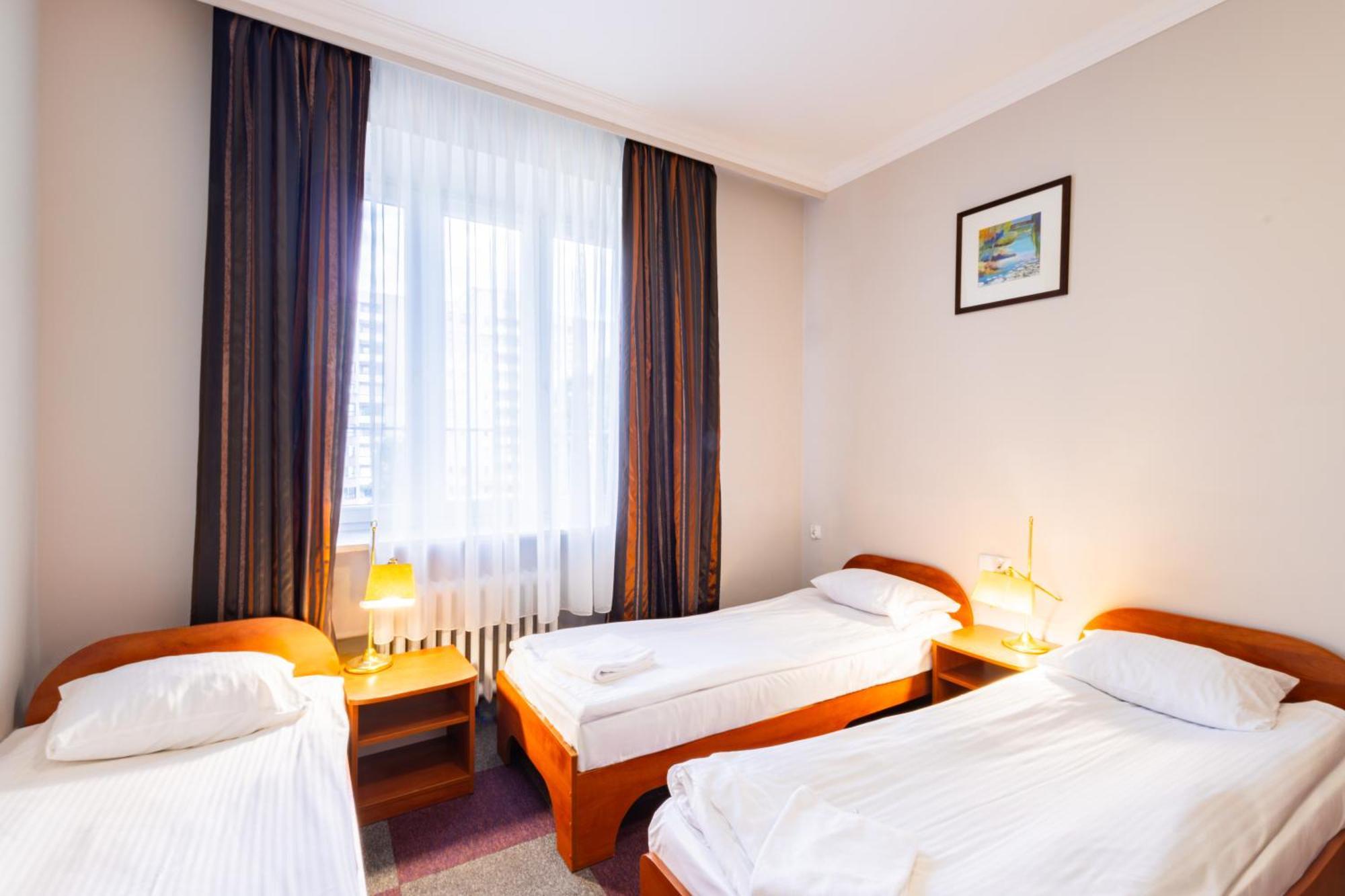 ורשה Noclegi Stadion Bed & Breakfast מראה חיצוני תמונה