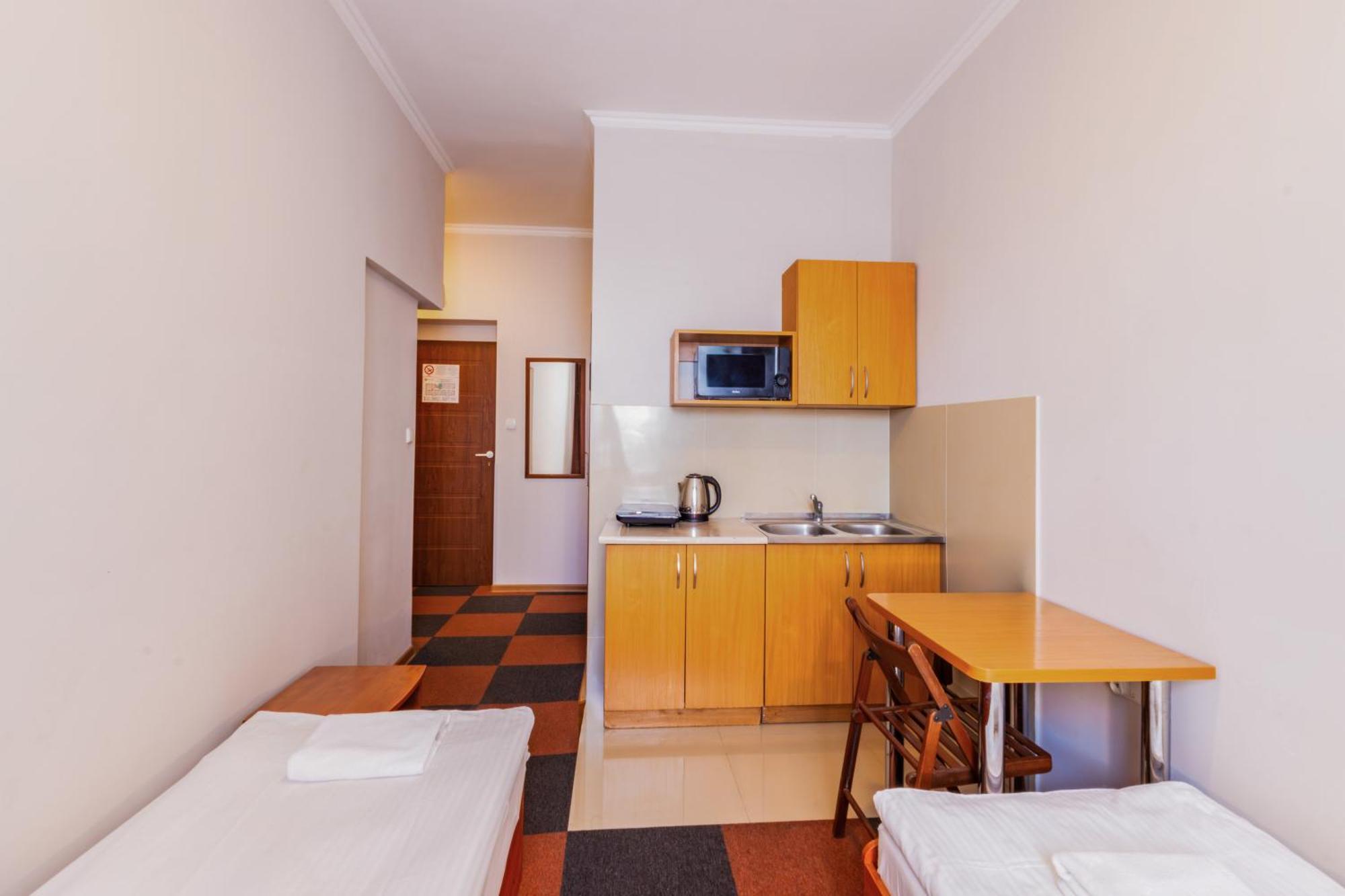ורשה Noclegi Stadion Bed & Breakfast מראה חיצוני תמונה