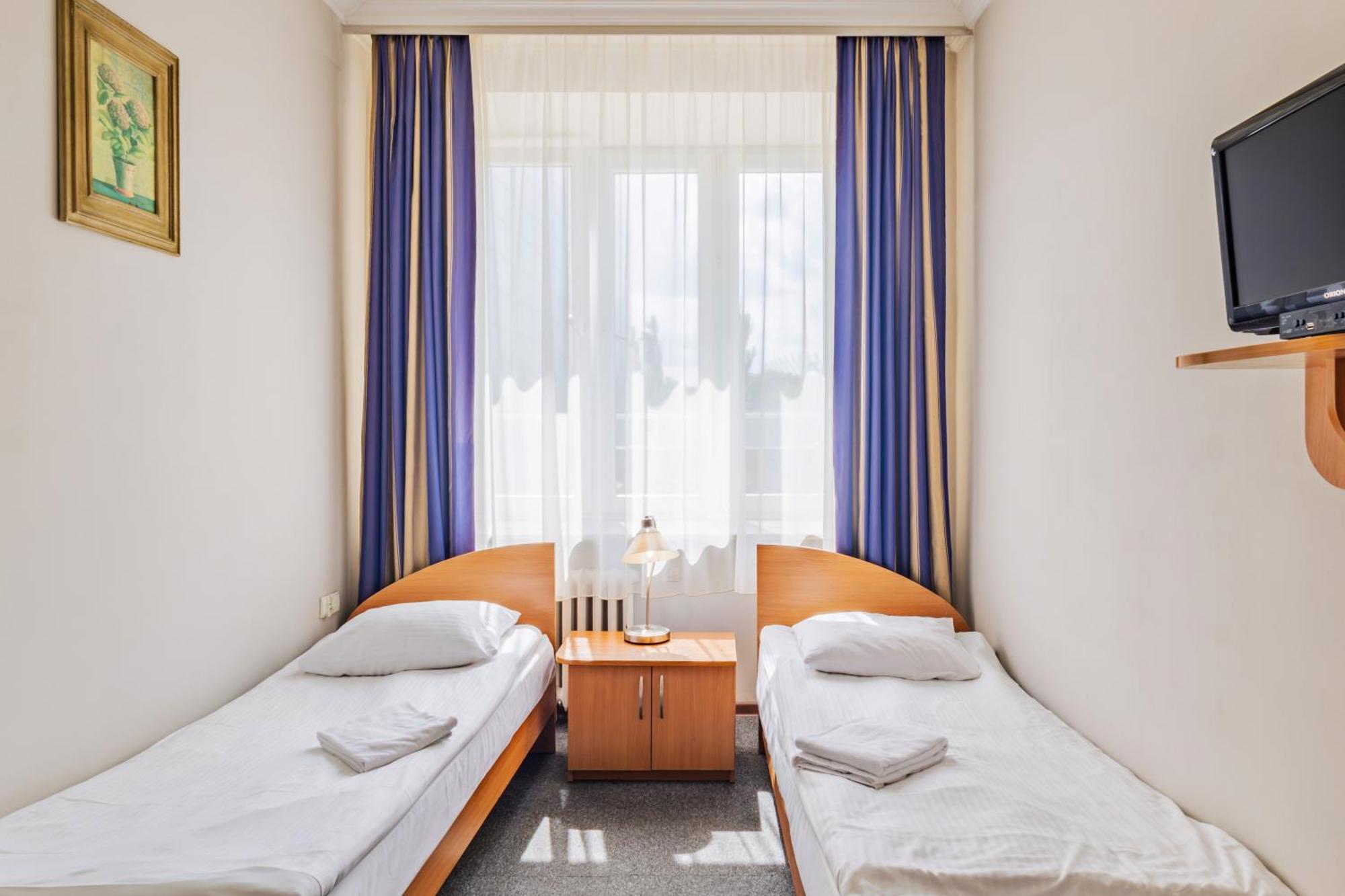 ורשה Noclegi Stadion Bed & Breakfast מראה חיצוני תמונה
