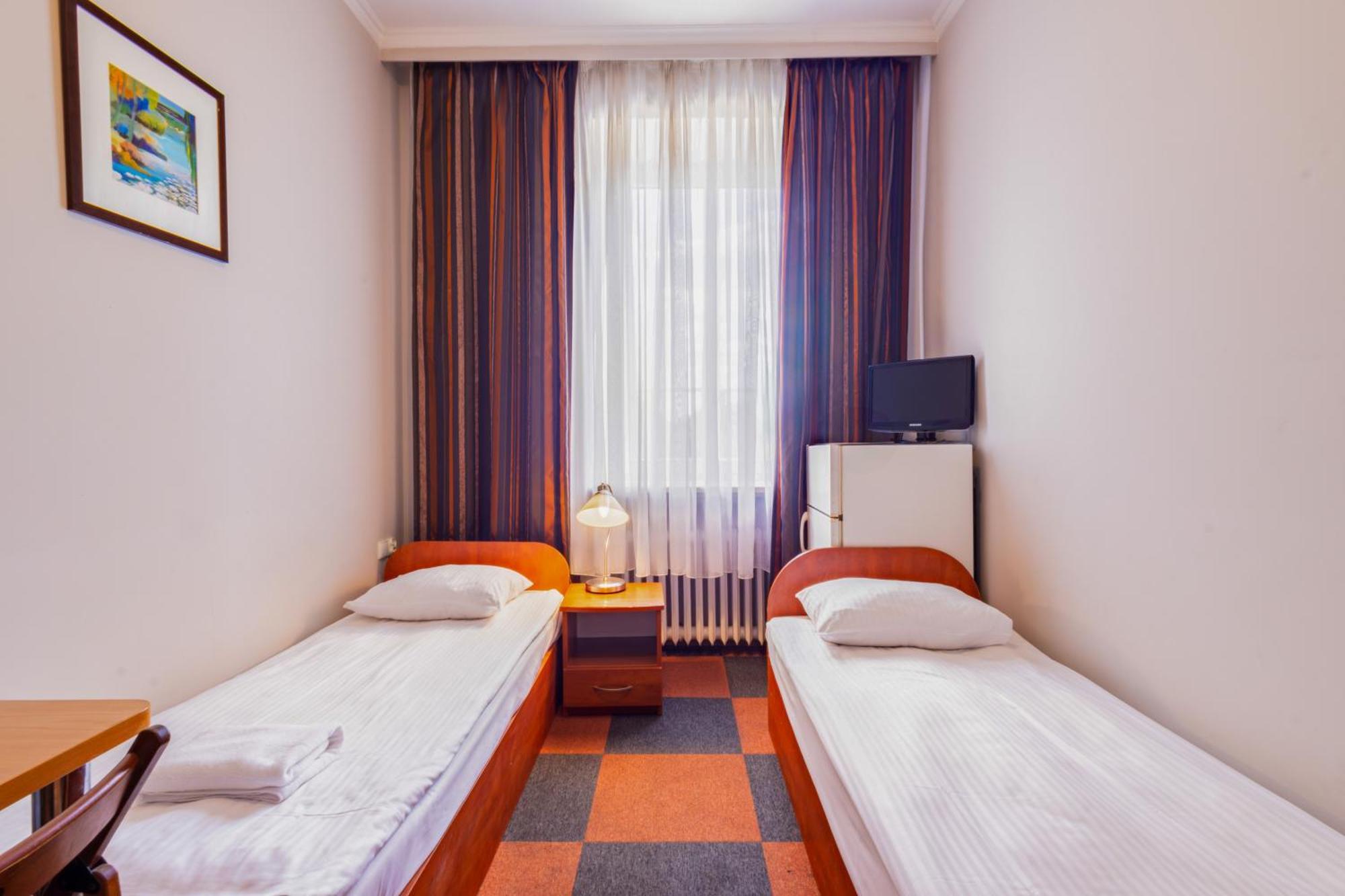 ורשה Noclegi Stadion Bed & Breakfast מראה חיצוני תמונה