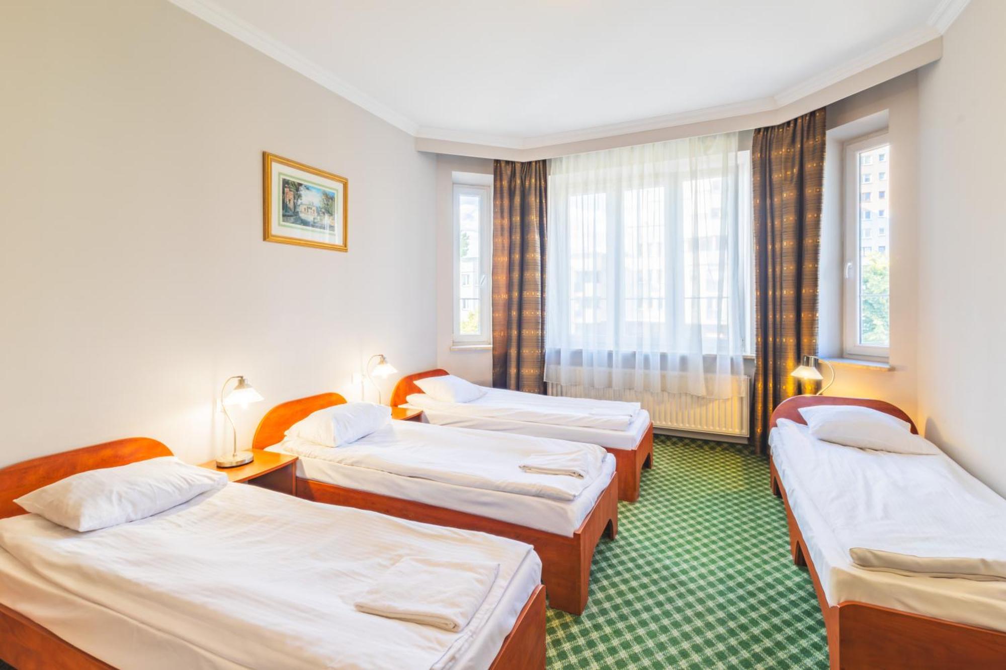 ורשה Noclegi Stadion Bed & Breakfast מראה חיצוני תמונה